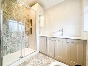 Photo 14- click for photo gallery